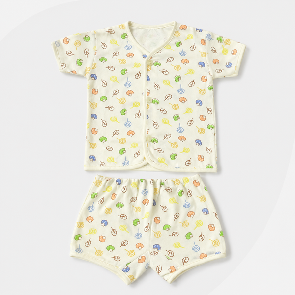 2-Piece Unisex Infant Baby Shirt & Shorts Set – Candy & Lollipop Print